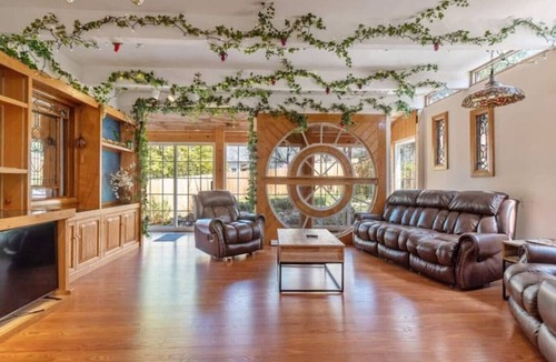 Southwest Raleigh House | Famous Raleigh Mill House | Whimsical & Walkable