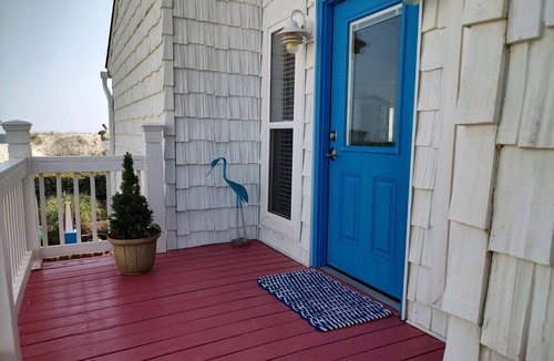 Yaupon Beach House | FANTASTIC OCEANFRONT ENCLAVE ON OAK ISLAND with DIRECT BEACH ACCESS