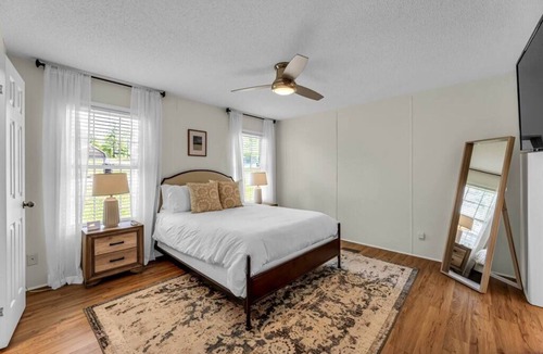 Kernersville House | Farm Retreat With Beautiful Views and Animals!