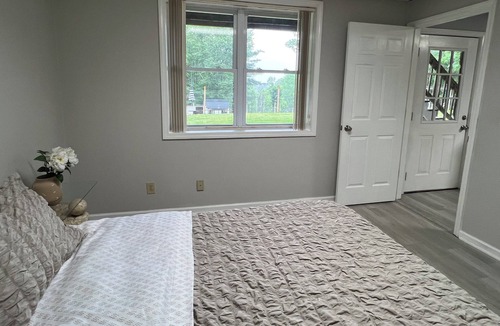 Piney Creek Other | Farmhouse apartment with WiFi in Piney Creek - 2 bedrooms