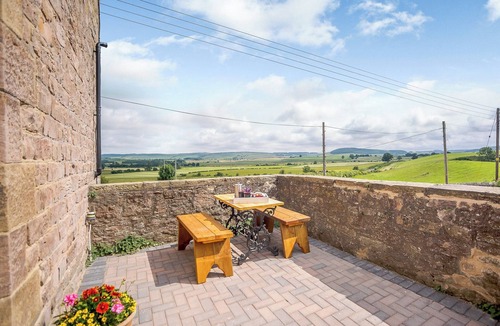 Old Bewick Cottage | Farmside Cottage-UK35018