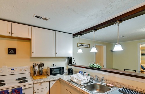 South View House | Fayetteville Family Home w/ Backyard!