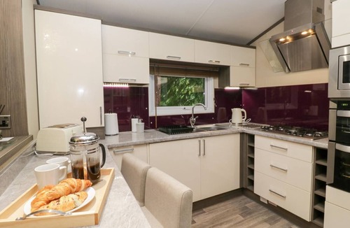 Troutbeck Bridge Cabin | Feather Hill Lodge, Troutbeck Bridge