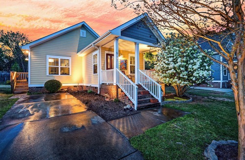 Southeast Raleigh House | Feels Like Home - Close to Downtown!