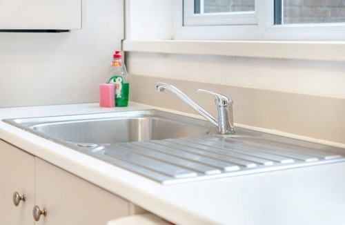 Stanley House | Feels like Home, 4-Bedroom in Stanley, Sleeps 7