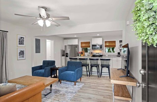 Zebulon House | Fenced In|Updated|Pets OK|3 Bed 2 Bath|Walkable DT