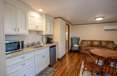 Charter Hills House | Fern Cottage