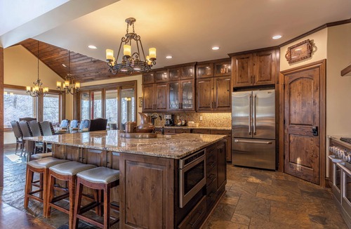 Blowing Rock House | Fern Ridge Lodge - Hiking and Lake Fishing, Hot Tub, Game Room, and More