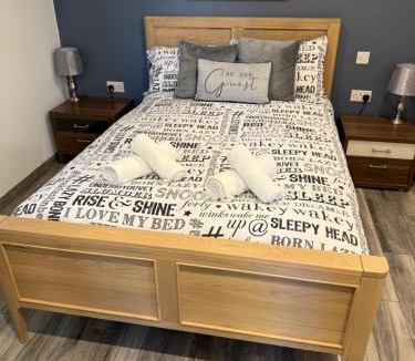 Ferndown Ski Chalet | Ferndown Holiday Let