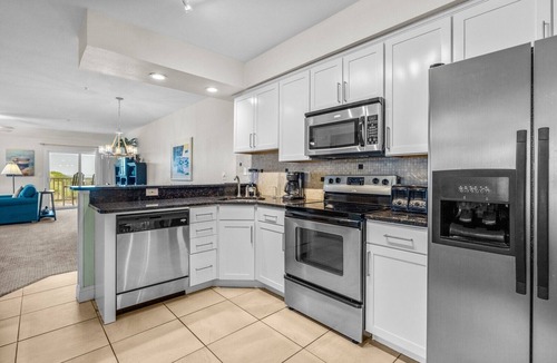 Kill Devil Hills Condo | FFR104 - Beach Retreat by First Flight Rentals