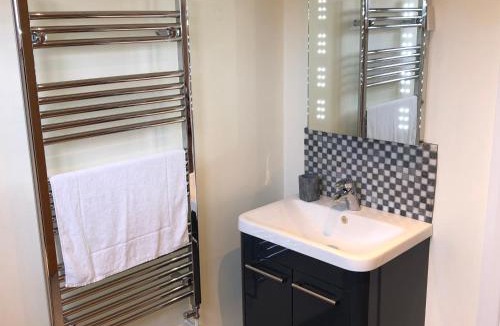 Doddington Ski Chalet | Fields End Lodges