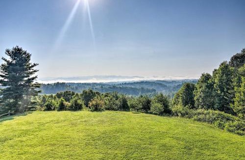 Marshall House | Fire Pit and Game Room Marshall Getaway with Views!