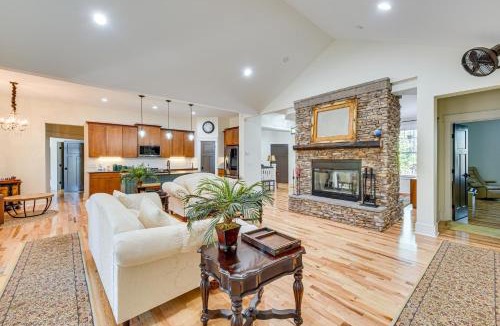 Southern Pines House | Fire Pit and Patio Spacious Southern Pines Retreat