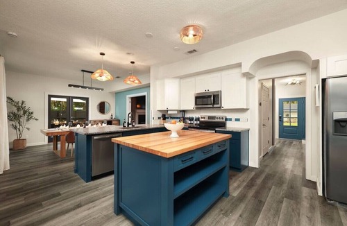 St. Augustine South House | Fire Pit & Patio 10 Min to Historic Downtown