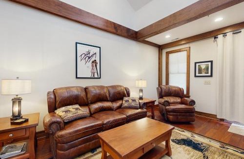 Firefly Cove Apartment | Firefly Cove #202