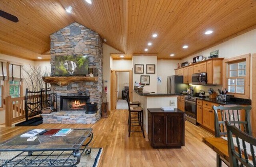 Cashiers House | FIREFLY LODGE TRILLIUM 3 bed 3 bath in TRILLIUM Links & Lake, Cashiers, NC