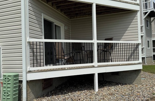 Minnesott Beach Condo | First floor 2-bedroom condo in Minnesott Beach, NC. Pool and Neuse River