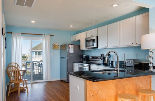 Nags Head House | Fish-n-Ships: Oceanside, Spa, Shared Pool, Pets OK