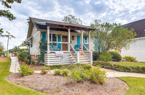 Lake Waccamaw House | Fish, Swim and Grill Lakefront Carolina Home!