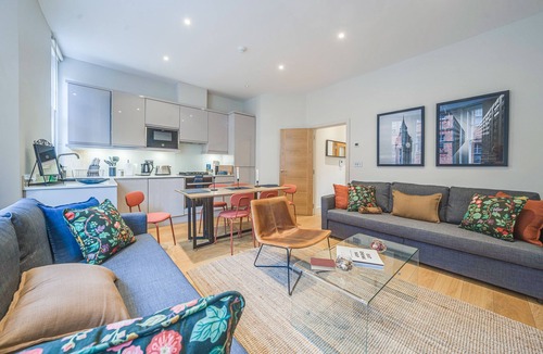 Fitzrovia Apartment | Fitzrovia Stay by Oxford St & Soho 18 Guests