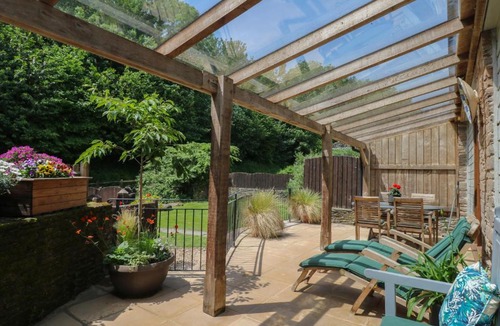 Kingsbridge House | Fixit Cottage