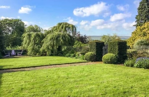 West Burton Cottage | Flanders Hall