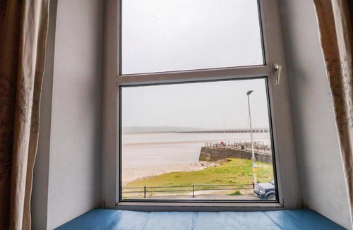 Arnside Apartment | Flat 2, Dorstan