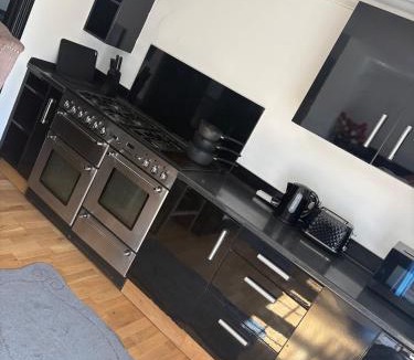 Wokingham Apartment | FLAT 4, Meadow view