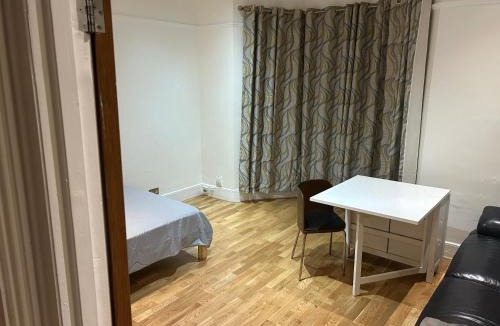Moffat House | Flat