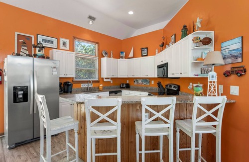 Monteray Shores House | Flip Flops: Private Pool, Hot Tub, Soundside, Club Access with Tennis & Gym