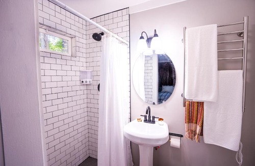 Pisgah Forest Hotel | Foggy Bottom Cabins