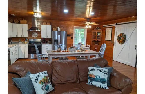 Lawsonville Cottage | Foot Hill Farms II Hanging Rock