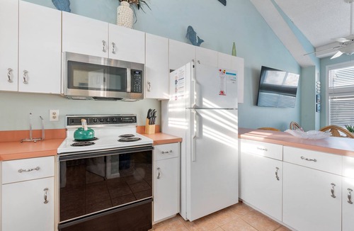 Ocean Sands House | For The Halibut: Pet-friendly Condo less than 500 ft. to the beach!