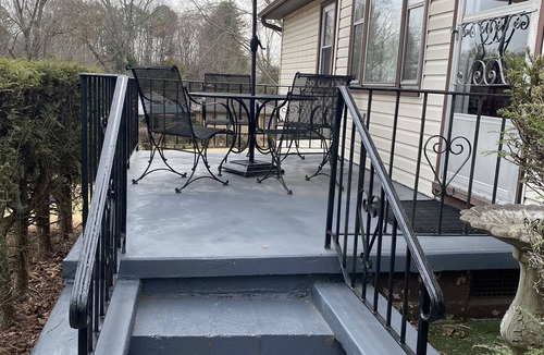 Hendersonville House | For Work or Play, White Squirrel Hill is the Place to be!