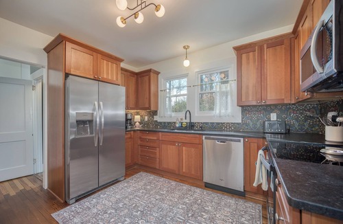 Brevard House | Forest Hill Farmhouse - Monthly Rental 5 Minutes from Downtown Brevard!