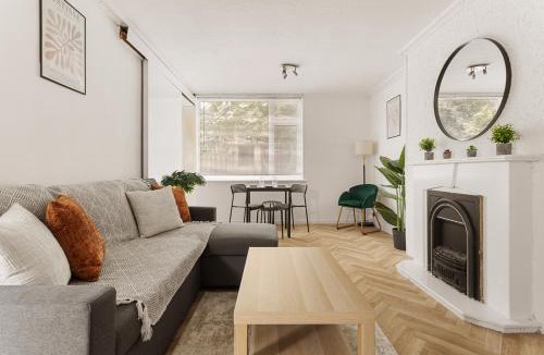 Perry Vale Apartment | Forest Hill Urban Stay