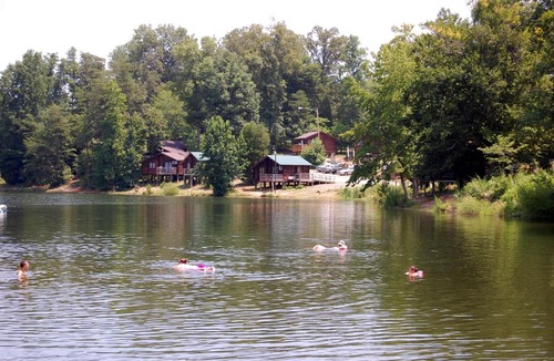 Advance Resort | Forest Lake Camping Resort Lakefront Cabin 12