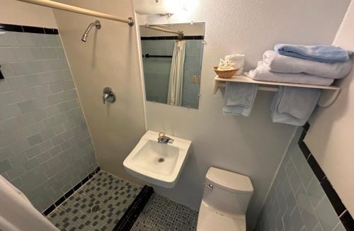 Four Oaks Hotel | Four Oaks Lodging