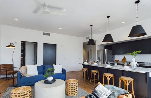 Historic Waverly House | Fox View-Private Balcony-6 Mins Vanderbilt Uni