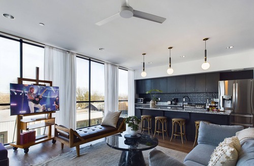 Historic Waverly House | Foxtail - Downtown Views - 12 South