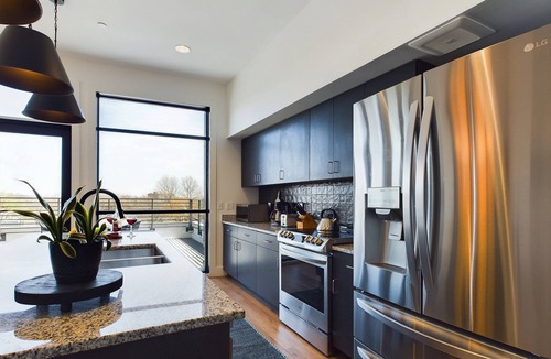 Historic Waverly House | Foxy Skies - Private Rooftop - 5 mins to Broadway
