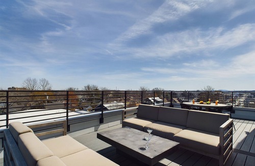 Historic Waverly House | Foxy Skies - Private Rooftop - 5 mins to Broadway