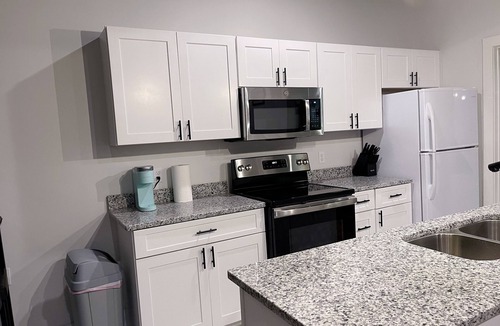 Glencliff Estates Apartment | French Lavender Studio Close to Downtown