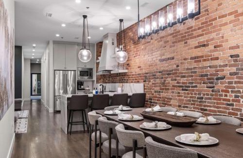 Downtown Nashville House | French's Luxury Condo - Steps from Broadway
