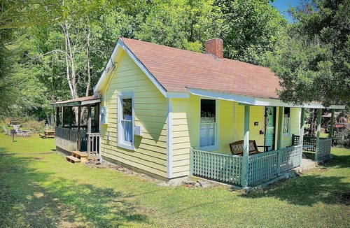 Hot Springs Cottage | Frog Holler Cottage
