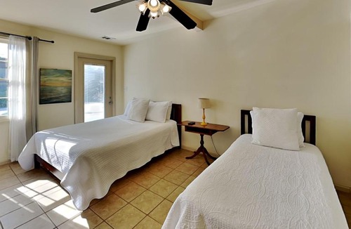 Old West Broad Neighborhood House | Frogtown Cottage