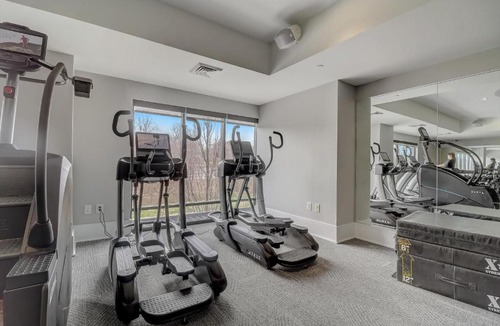 Charlotte Apartment | FRONTDESK Berkshire Dilworth Apts Midtown Charlotte