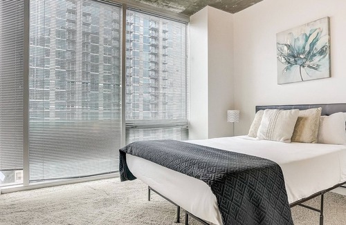 Charlotte Center City Apartment | Frontdesk | Stunning 2BR Apt High-Rise in Uptown