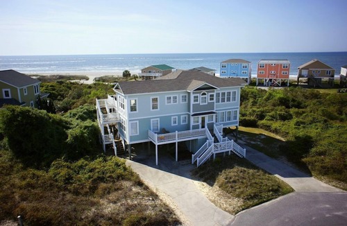 Holden Beach House | Full Circle - Beautiful Ocean Views! Great Family Vacation Home!