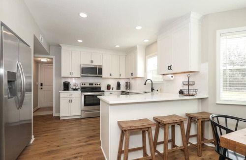 Harrisburg House | Fully Renovated - 30 Night Min - 3/2.5 - Dogs OK - Smart Home